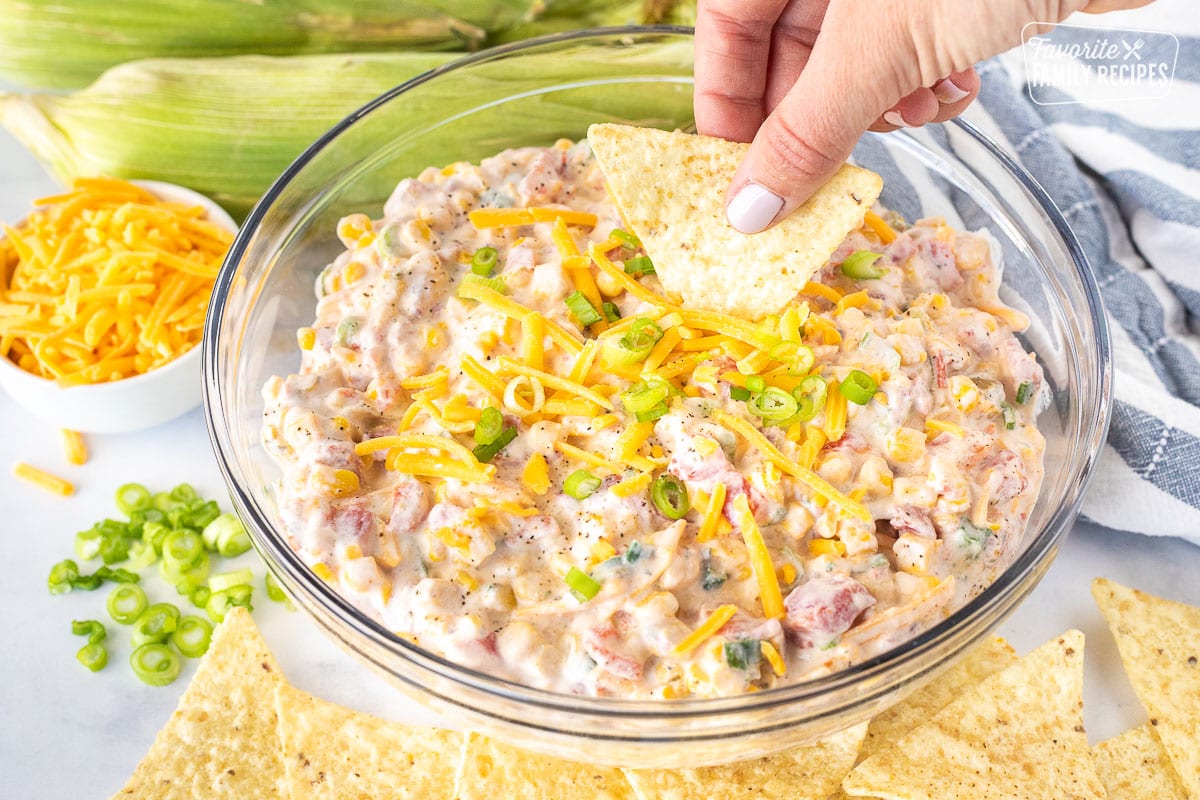 Easy Creamy Corn Dip: Your Go-To Party Appetizer Recipe